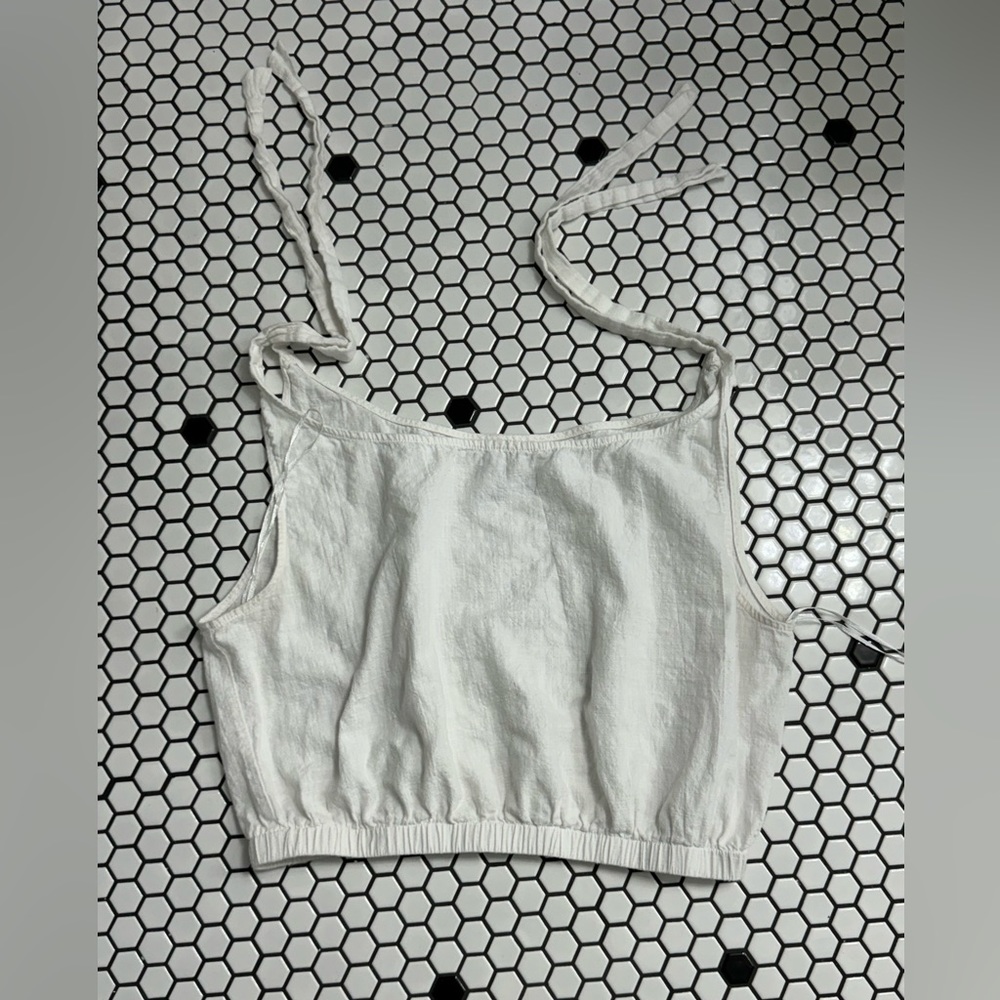 Polly sleeveless top size 8